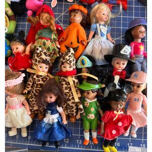 Madame Alexander Mini doll bundle 9 pcs  25042